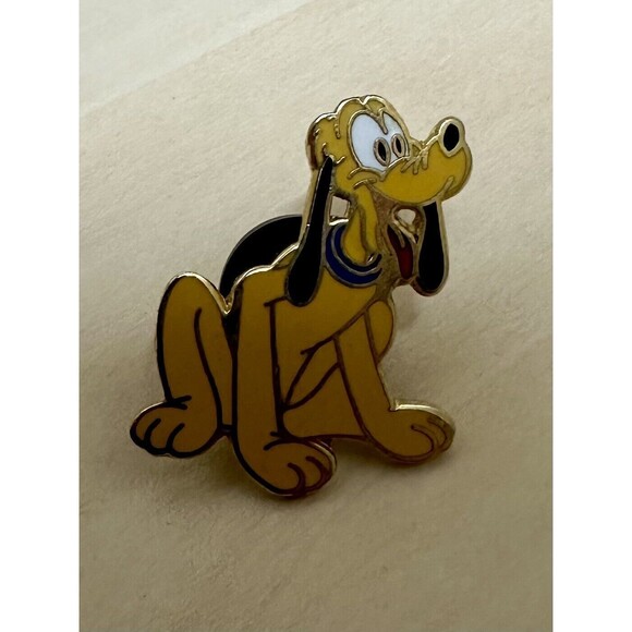 Disney Pluto Sitting Blue Collar Disneyworld Pin EUC!!! - Picture 1 of 2